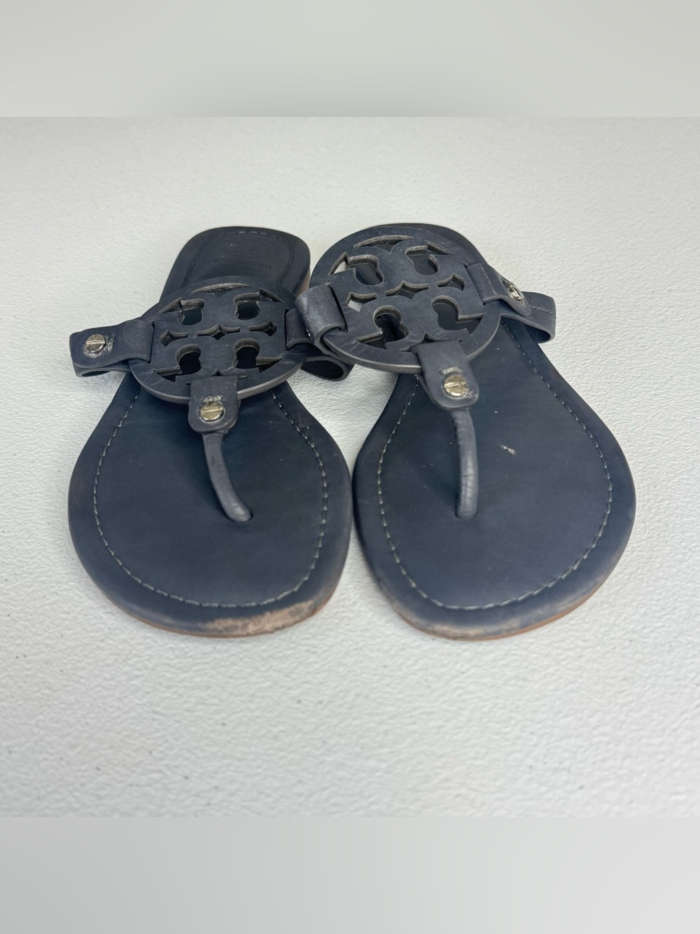 Tory Burch Miller Thong Sandal Gray Size 8 ½ - Picture 2 of 9
